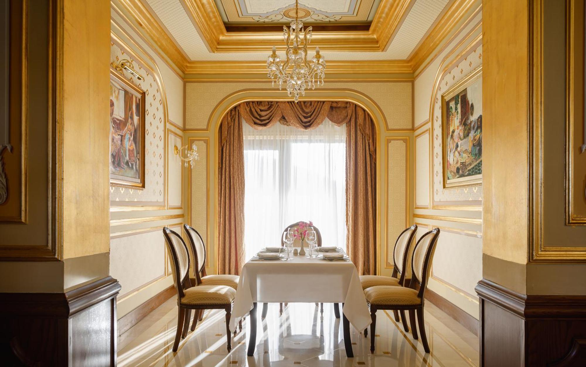 Shamakhi Palace Sharadil Seredil Buitenkant foto A dining room