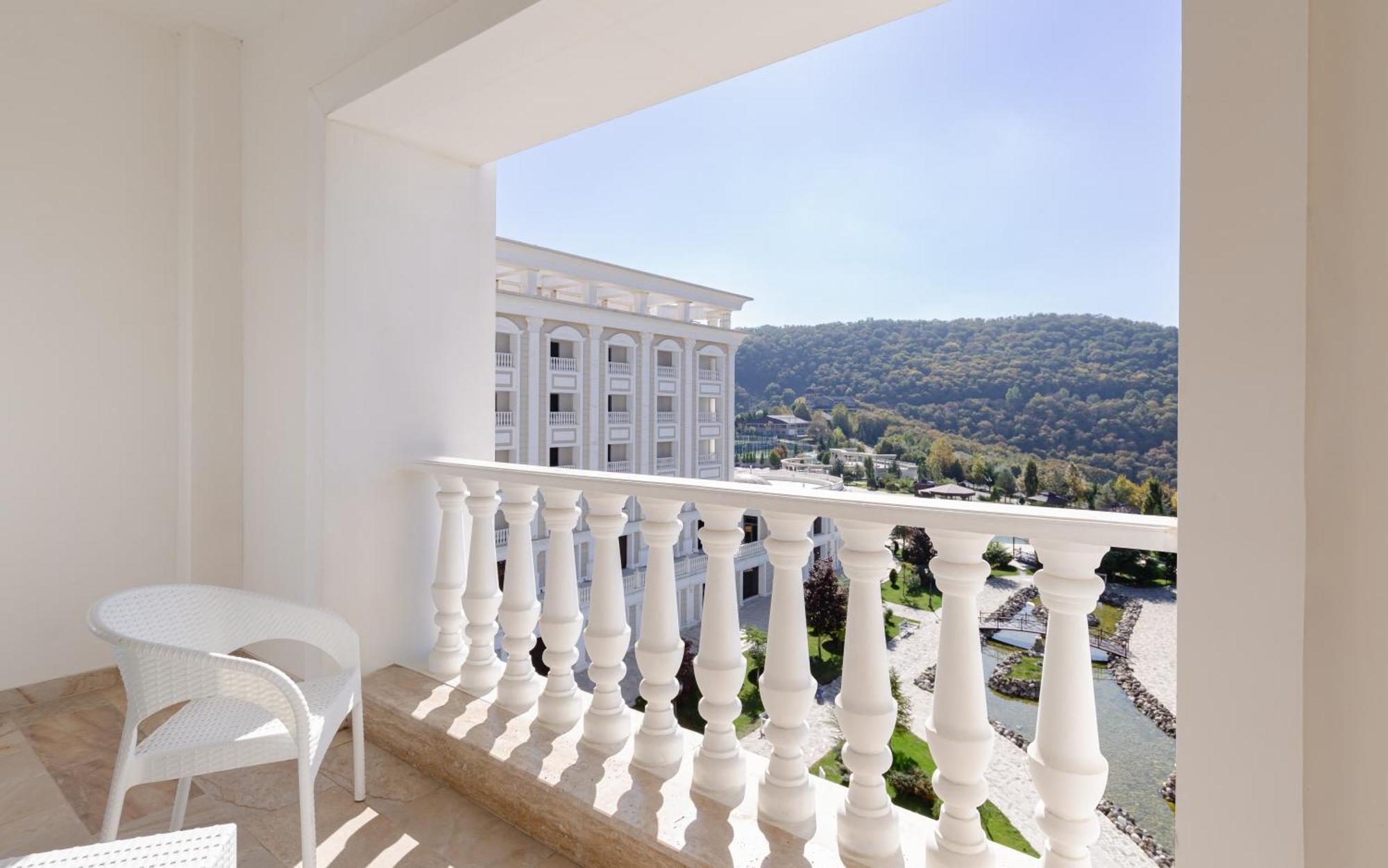 Shamakhi Palace Sharadil Seredil Buitenkant foto A balcony